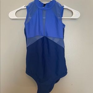 Five Dancewear size youth xl